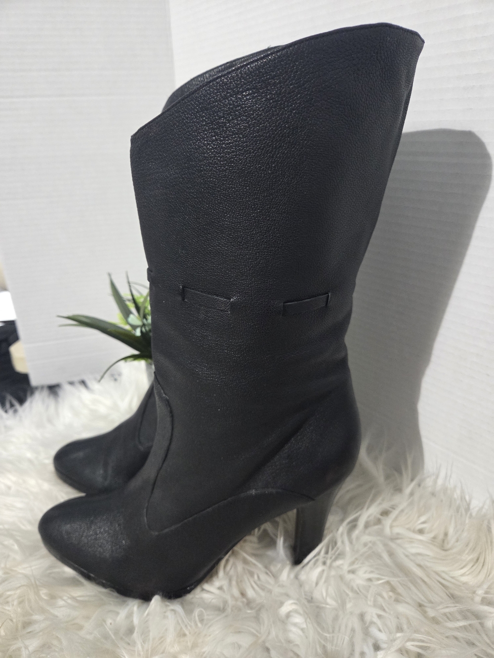 Betsey Johnson Black Pebbled Leather Mid-Calf Heeled Boots. Size 10 Women - Picture 2 of 9